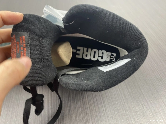 Kicked Out Shoe Store Jordan DB2889-001 High Retro Gore-Tex Grey Particle Black Element 1 0726
